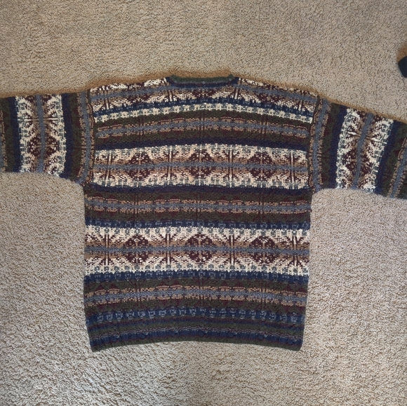 Handknit Woolrich Sweater - Picture 2 of 5